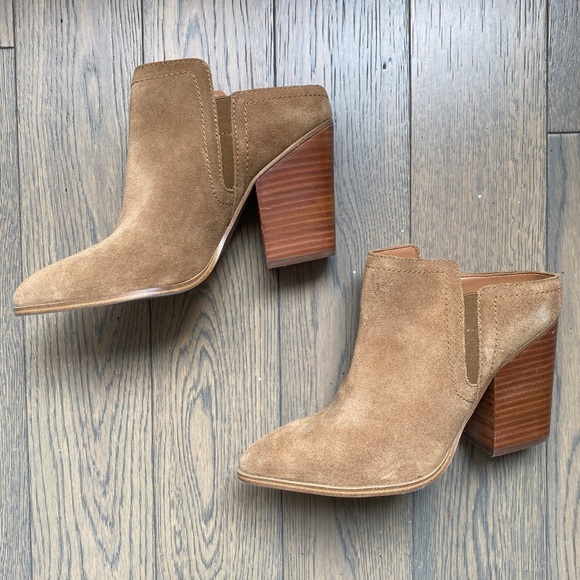 Aldo Western Slip On Heels - Picture 2 of 2